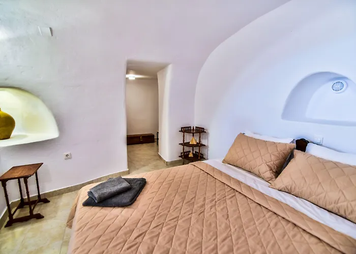 Caves 1880 Apartamento Oia