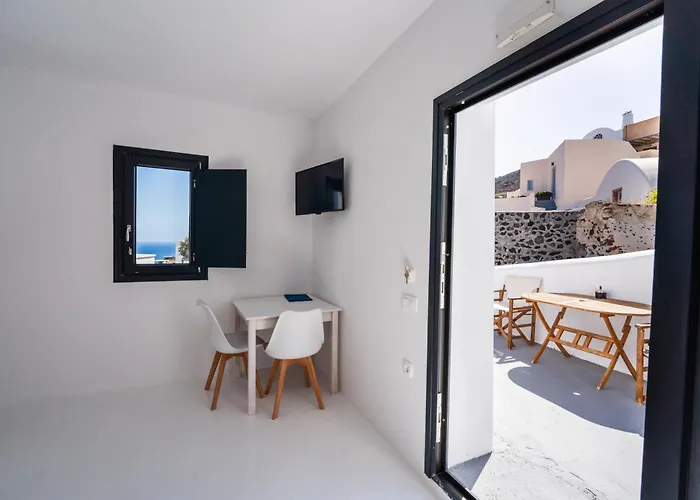 ケイブス 1880 アパート イア